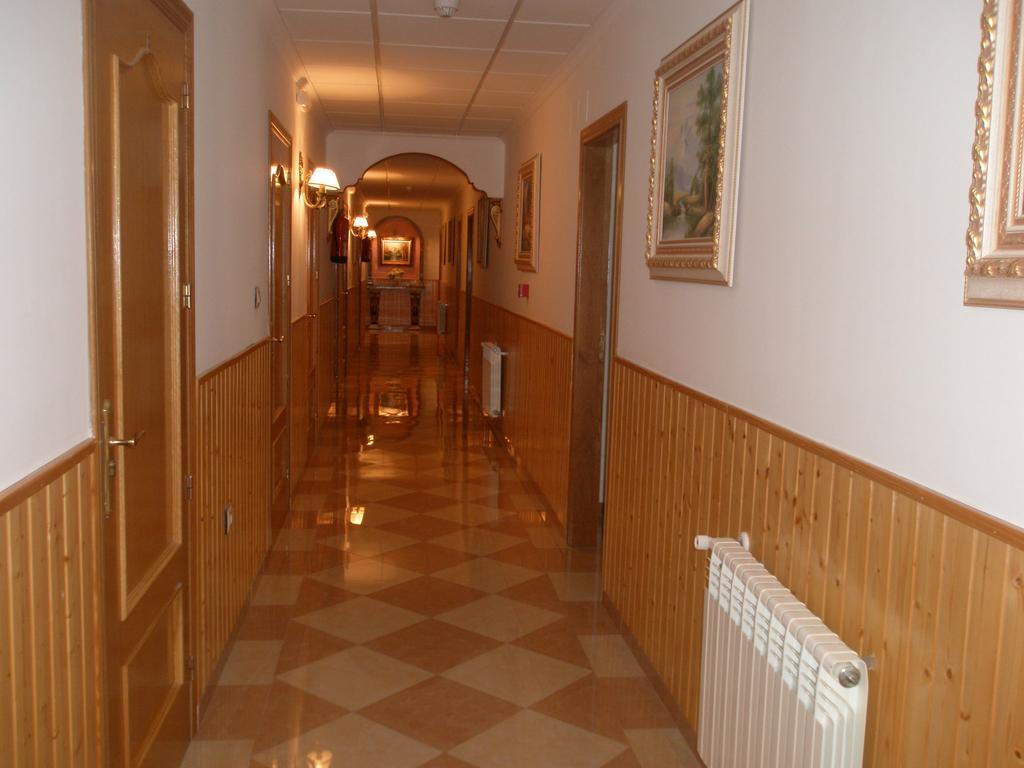 Hostal Los Rosales Alcaraz Room photo